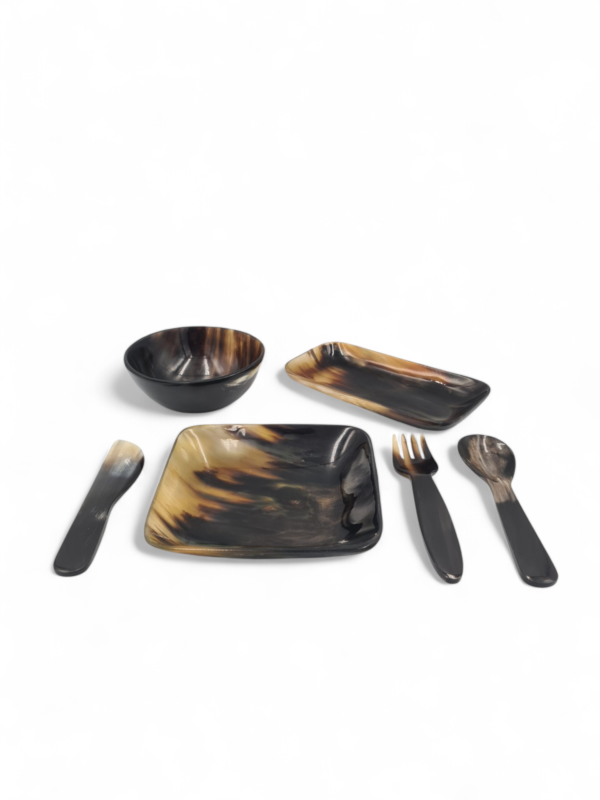 Set vesela si tacamuri , corn de bivol , buffalo horn , Nevi and Company